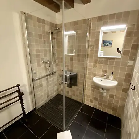 Picturesque De 4 Chambres, Pays D'auge