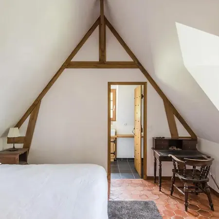 Picturesque De 4 Chambres, Pays D'auge *