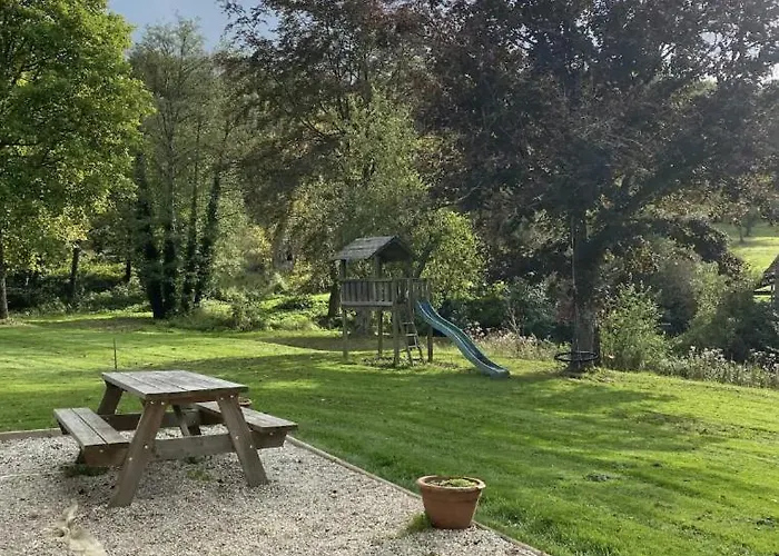 Picturesque De 4 Chambres, Pays D'auge *