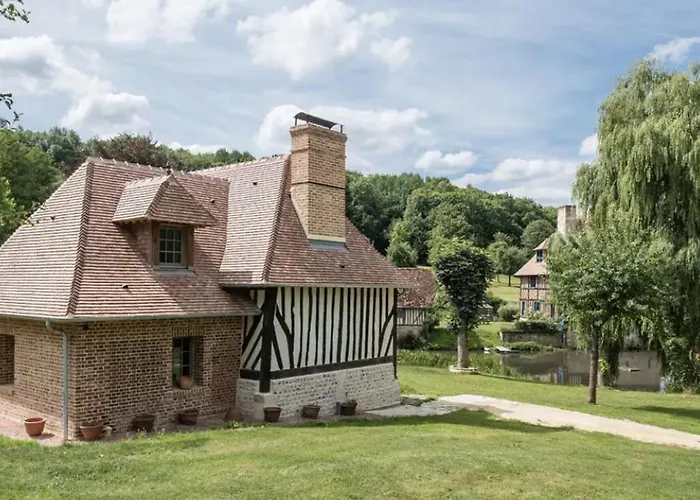 Holiday home Picturesque De 4 Chambres, Pays D'auge Cheffreville-Tonnencourt