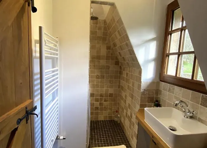 Semesterbostad Picturesque De 4 Chambres, Pays D'auge *